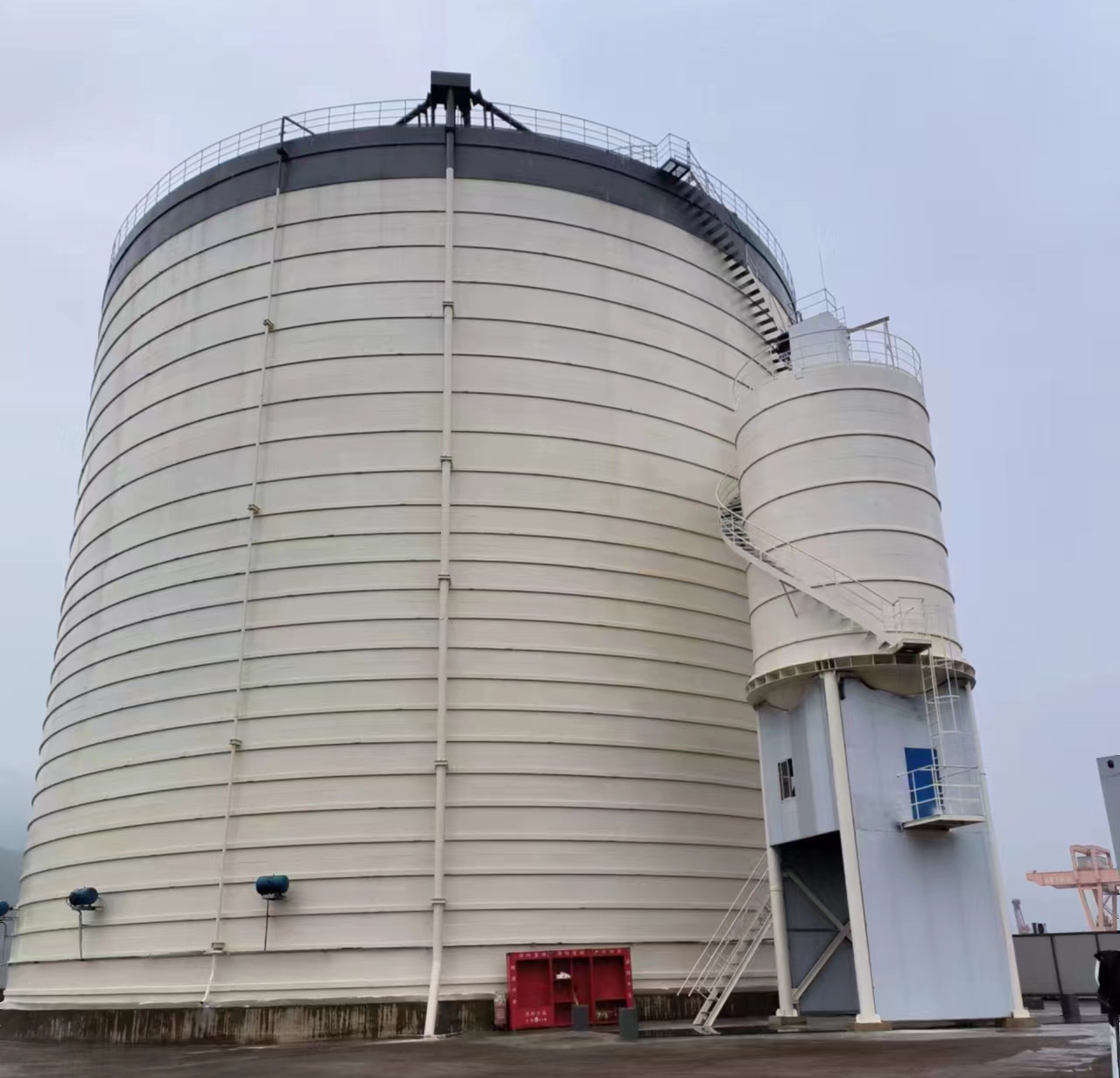 乌达10万吨水泥钢板库